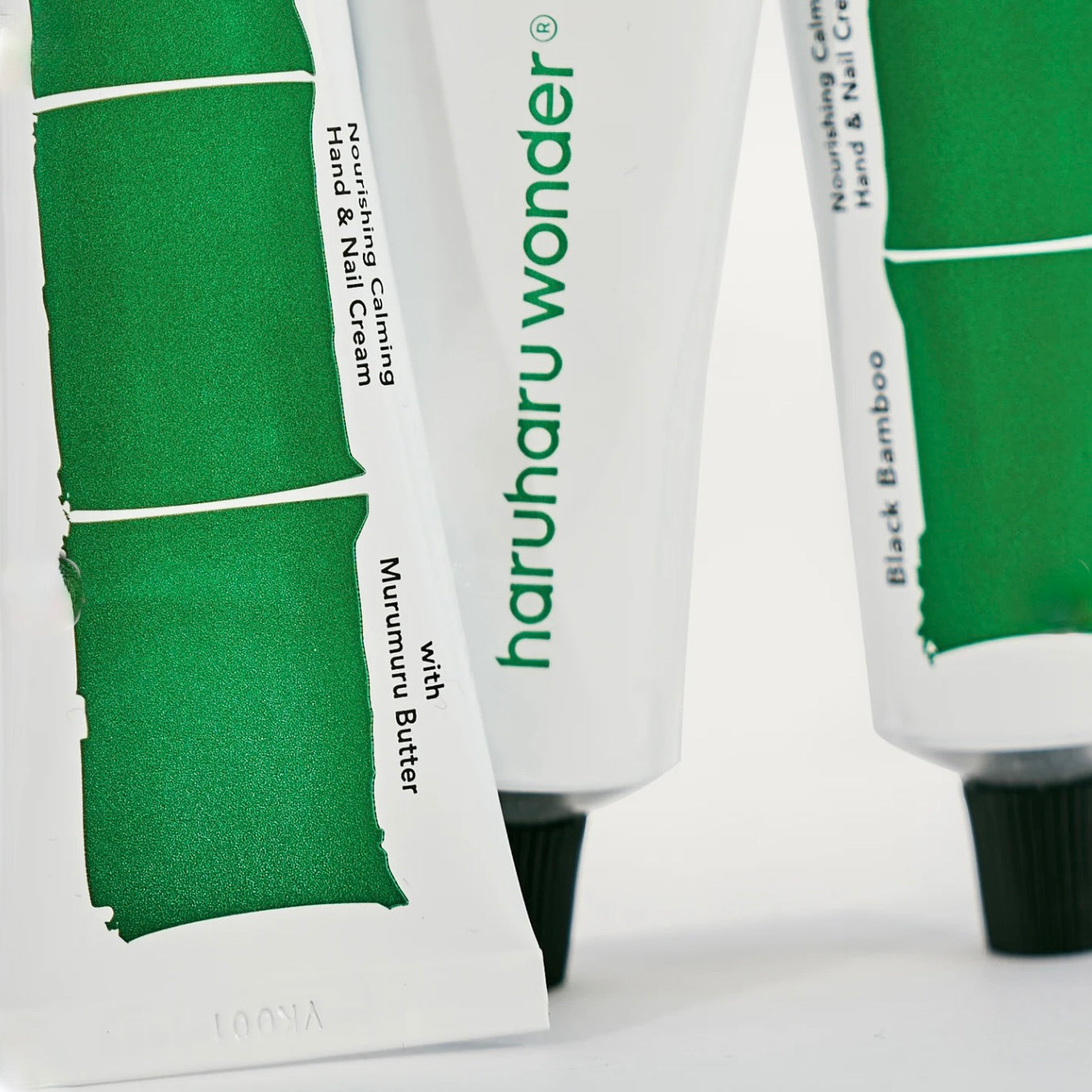 haruharu wonder Black Bamboo  NOURISHING CALMING HAND & NAIL CREAM